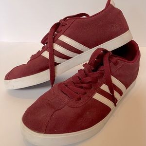 Adidas classic lace-up style , Maroon suede